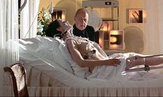 Голая Аманда Пламмер в фильме «8 1.2 женщин» фото #6