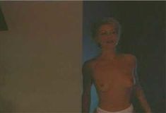 Полностью голая Анджела Дейвис в фильме «Дешевый трепет» фото #23