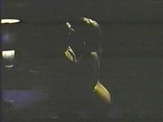 Голая Андреа Томпсон в фильме «Жиголо с Манхэттена» фото #2