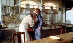 Голая Андреа Ферреоль в фильме «Большая жратва» фото #21