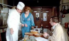 Голая Андреа Ферреоль в фильме «Большая жратва» фото #27