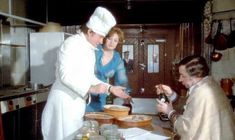 Голая Андреа Ферреоль в фильме «Большая жратва» фото #28