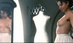 Горячая Анна Аммирати оголилась в фильме «Шалунья» фото #3