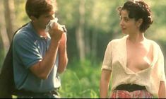 Горячая Анна Аммирати оголилась в фильме «Шалунья» фото #31