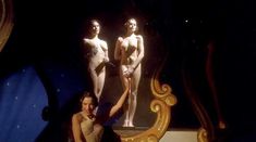 Голая Анна Брюстер в фильме «Миссис Хендерсон представляет» фото #6