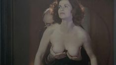 Голая Анна Гальена в фильме «Черный ангел» фото #1