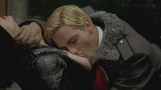 Голая Анна Гальена в фильме «Черный ангел» фото #8