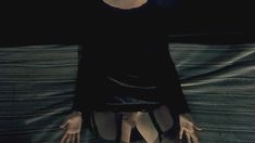 Голая Анна Гальена в фильме «Черный ангел» фото #15