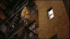 Голая Анна Левайн в фильме «Еда и женщины на скорую руку» фото #7