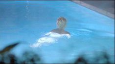 Голая Анна Левайн в фильме «За гранью смерти» фото #1