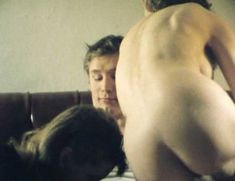 Голая Анна Левайн в фильме «Фиона» фото #8