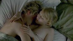 Анна Мария Мюэ засветила голую грудь и попу в фильме «К чему помыслы о любви?» фото #8