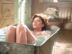 Голая Анна Фрил в фильме «Любовь и война» фото #2