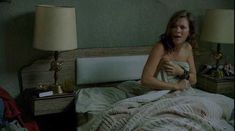 Анна Фрил показала голые сиськи в фильме «Мотель «Ниагара»» фото #8