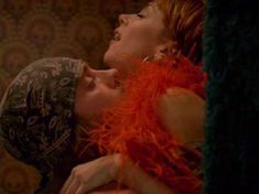 Голая грудь Анны Фрил в фильме «Секс, наркотики и Сансет Стрип» фото #5