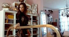 Анна Фрил засветила грудь в фильме «Телохранитель» фото #8