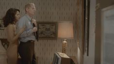 Голая Аннет Махендру в сериале «Американцы» фото #4