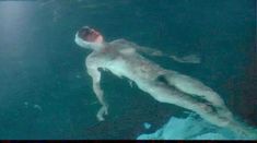 Голая Анни Бель в фильме «Лаура» фото #19