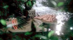 Голая Анни Бель в фильме «Лаура» фото #21