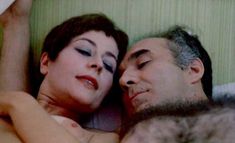 Голая Анни Жирардо в фильме «Диллинджер мертв» фото #6