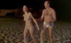 Голая грудь Аньес Сораль ф фильме «Минутное помрачение рассудка» фото #14