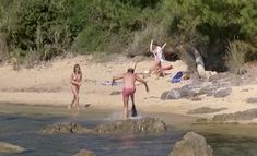 Голая грудь Аньес Сораль ф фильме «Минутное помрачение рассудка» фото #25