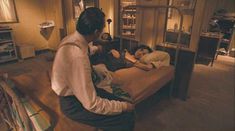 Ариадна Хиль засветила грудь в фильме «Порочный девственник» фото #5