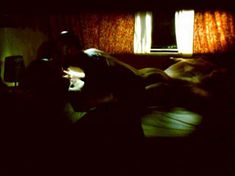 Голая грудь Ариадны Хиль в фильме «Темная сторона сердца 2» фото #1