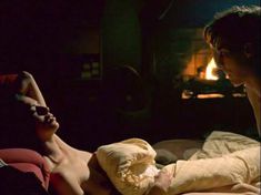 Голая Ариадна Хиль в фильме «Черные слезы» фото #3