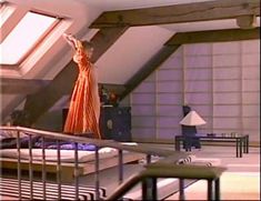 Голая Ариель Домбаль в сериале «Дневники «Красной туфельки»» фото #8