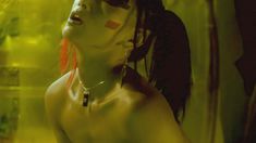 Голая Бай Лин в фильме «Генное поколение» фото #13