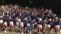 Голая Бетси Расселл в фильме «Частная школа» фото #4