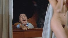 Голая Бетси Расселл в фильме «Частная школа» фото #11