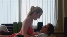 Голая Бетти Джилпин в сериале «Сестра Джеки» фото #10