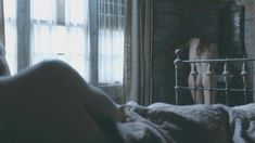 Голая Билли Пайпер в сериале «Страшные сказки» фото #8