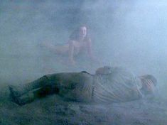 Голая Блэр Браун в фильме «Другие ипостаси» фото #8