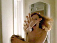 Голая Блэр Браун в фильме «Другие ипостаси» фото #10