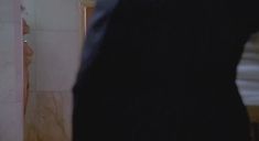 Голая Бо Дерек в фильме «Призраки этого не делают»