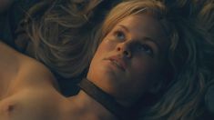 Голая Бонни Свин в сериале «Спартак. Кровь и песок» фото #1