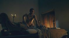 Голая Бонни Свин в сериале «Спартак. Кровь и песок» фото #2