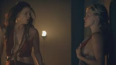 Голая Бонни Свин в сериале «Спартак. Кровь и песок» фото #8