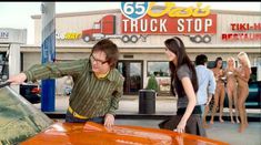 Голая Бреа Беннетт в фильме «Сексдрайв» фото #9