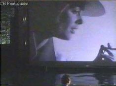 Голая Бриджит Нильсен в фильме «Домино» фото #1