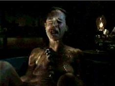 Голая Брижит Бако в фильме «Смертельный прилив» фото #17