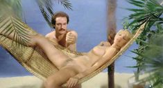 Голая писька Брижит Лаэ в порнофильме Six Swedes on a Campus фото #8