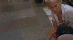 Голая Бриттани Дэниэл в фильме «Неистовство. Душители с холмов» фото #14