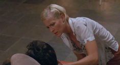 Голая Бриттани Дэниэл в фильме «Неистовство. Душители с холмов» фото #16