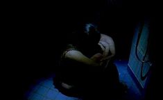 Голая Ваина Джоканте в фильме «Выжить» фото #2