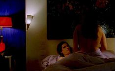 Голая Ваина Джоканте в фильме «Выжить» фото #5