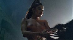 Голая Валентина Варгас в фильме «Без надежды на возвращение» фото #9